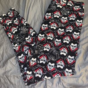 TC2 Lularoe Halloween Dracula leggings